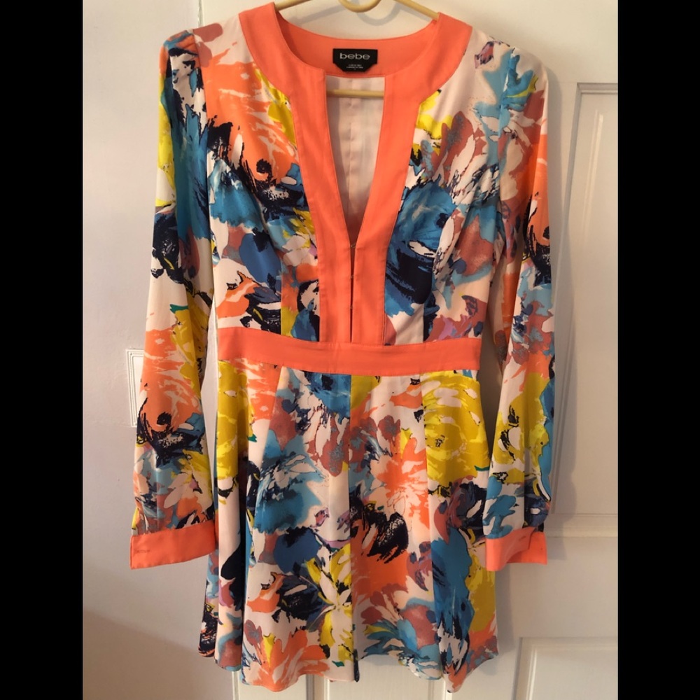 Bebe long sleeve floral dress